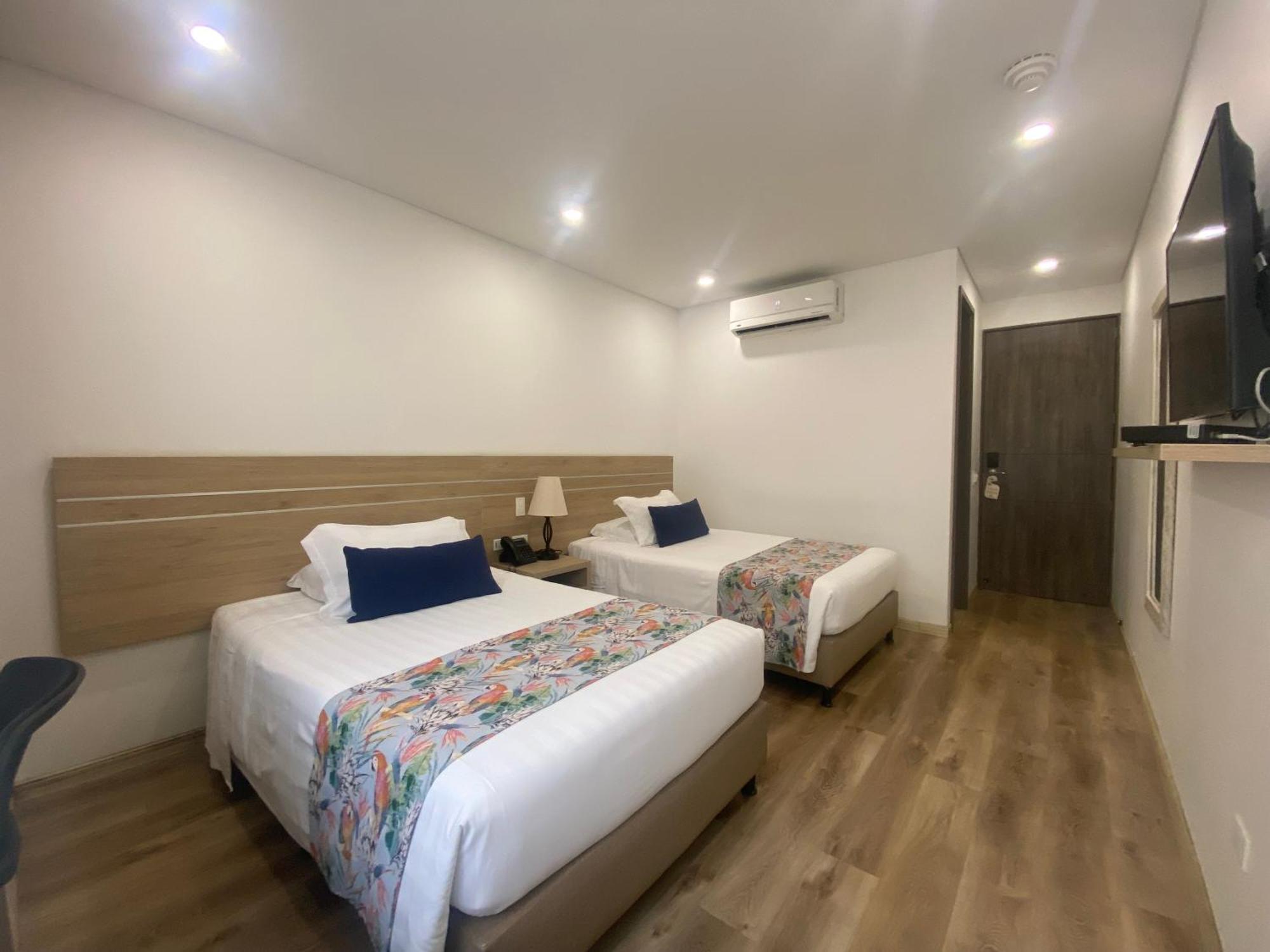 Ecohub Hotel 4*