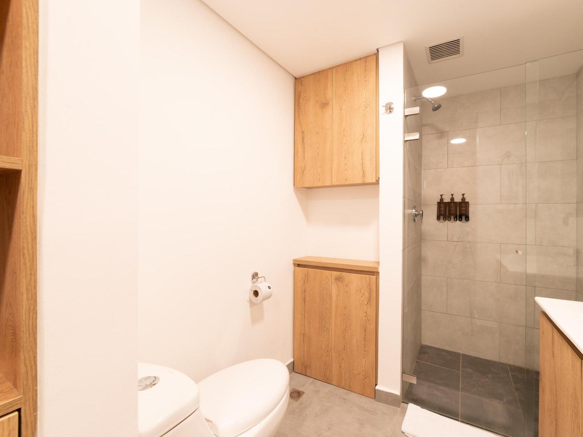 Extraordinary 2br In Laureles Medellín