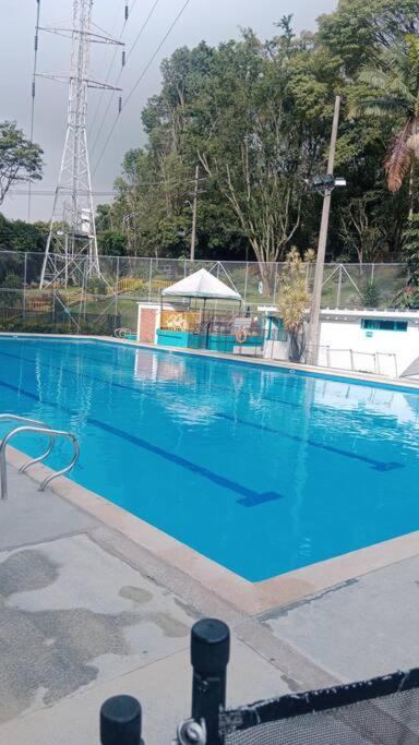 Apartamento En Tricentenario *