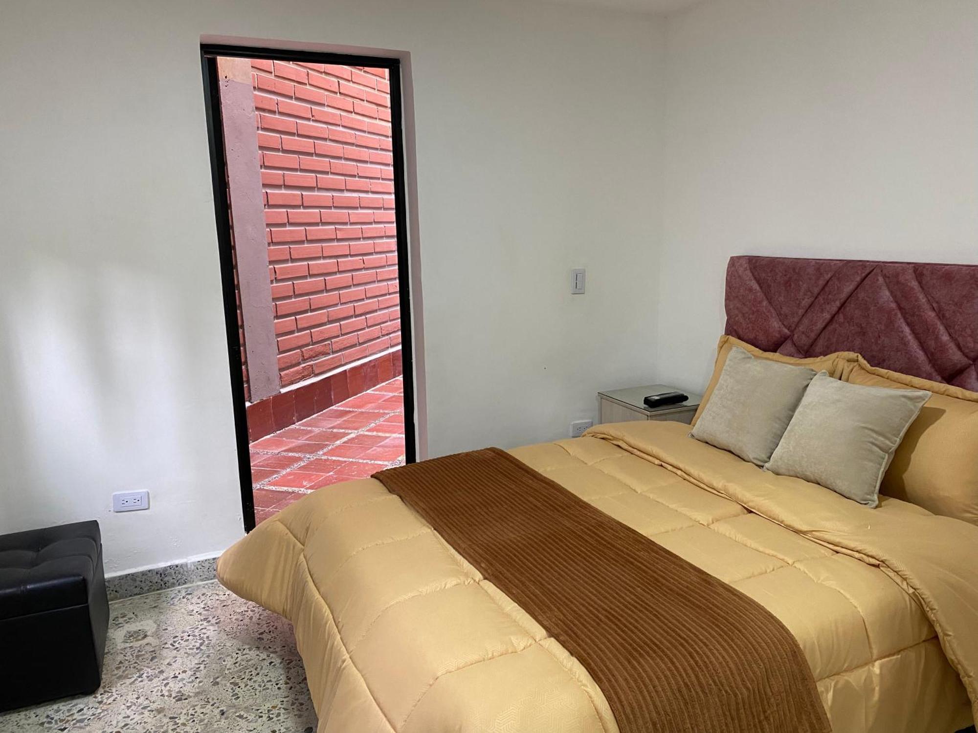 Loft & Parking El Poblado Closest To 102 Apartamento Medellín