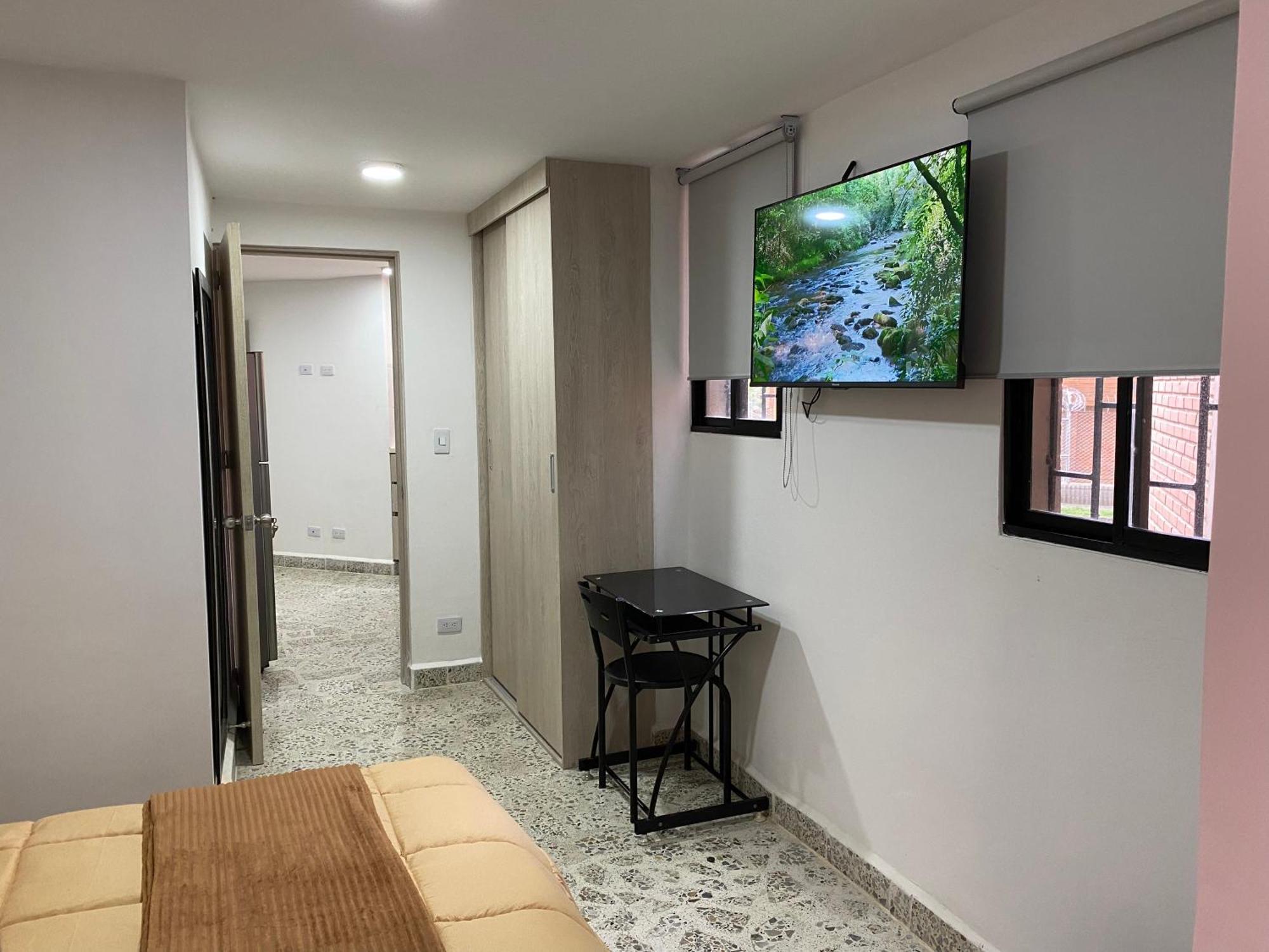 Apartamento Loft & Parking El Poblado Closest To 102 Medellín
