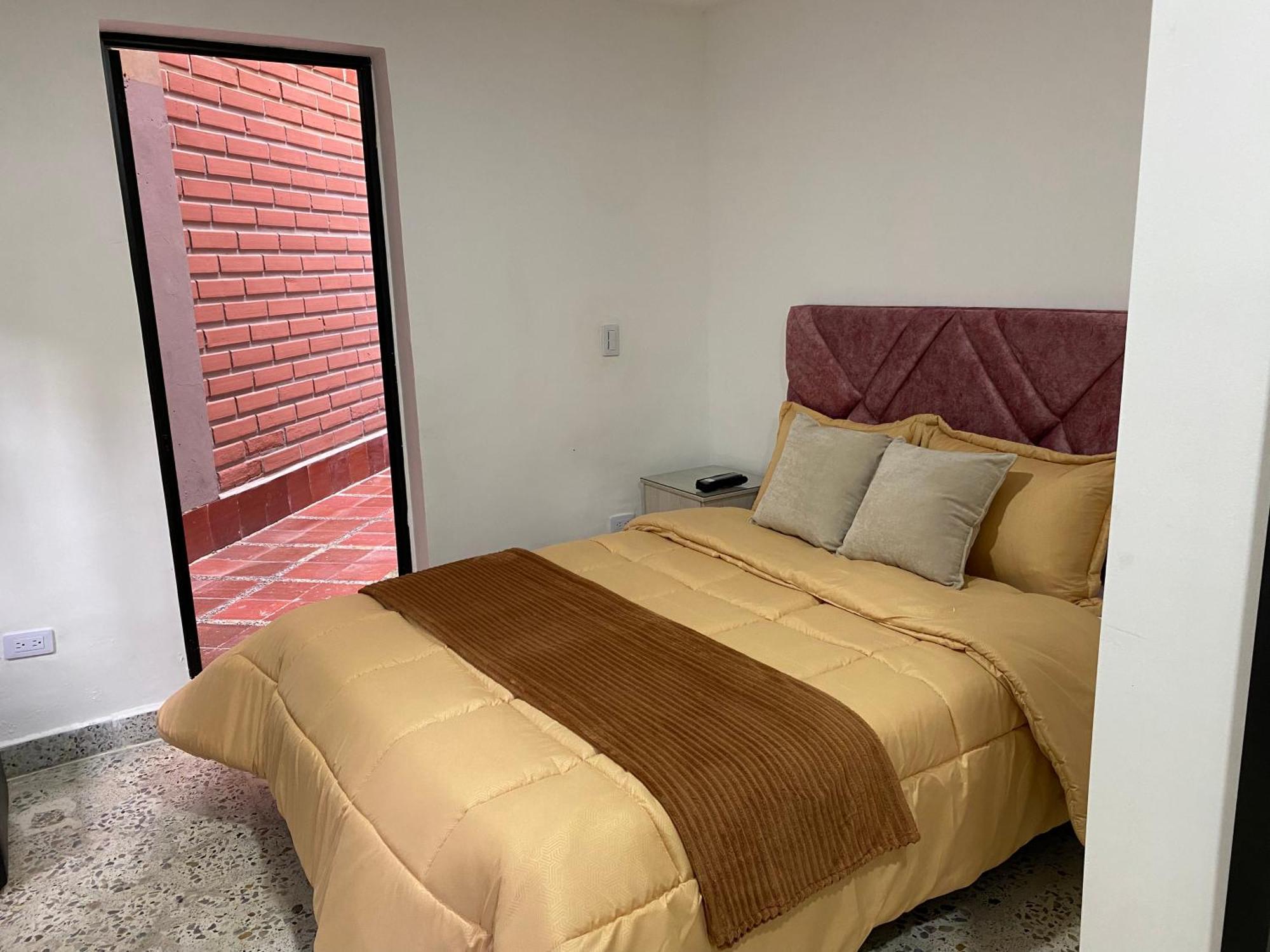 Loft & Parking El Poblado Closest To 102 Apartamento *