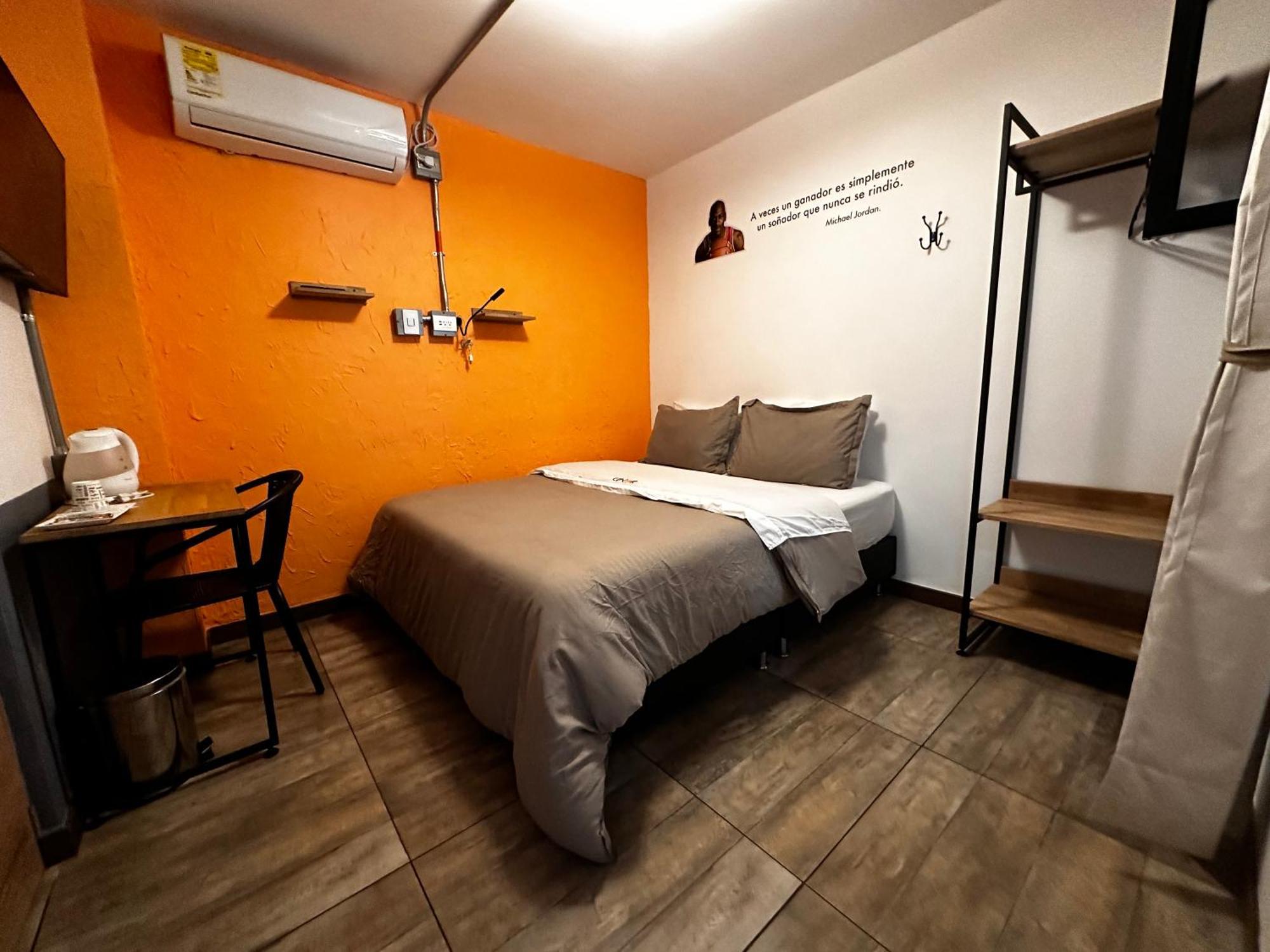 Colinkhouse Hotel