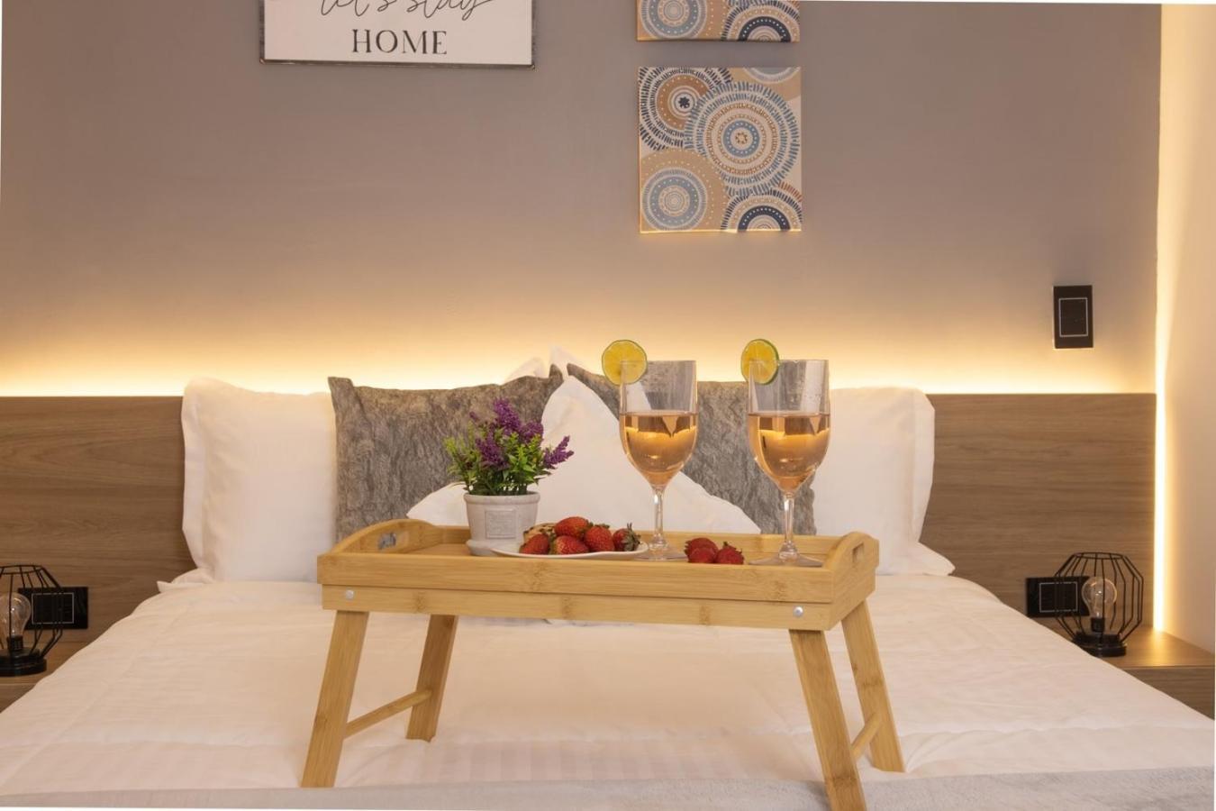 Comfy Aparta-suite Stadio Rosa Negra *