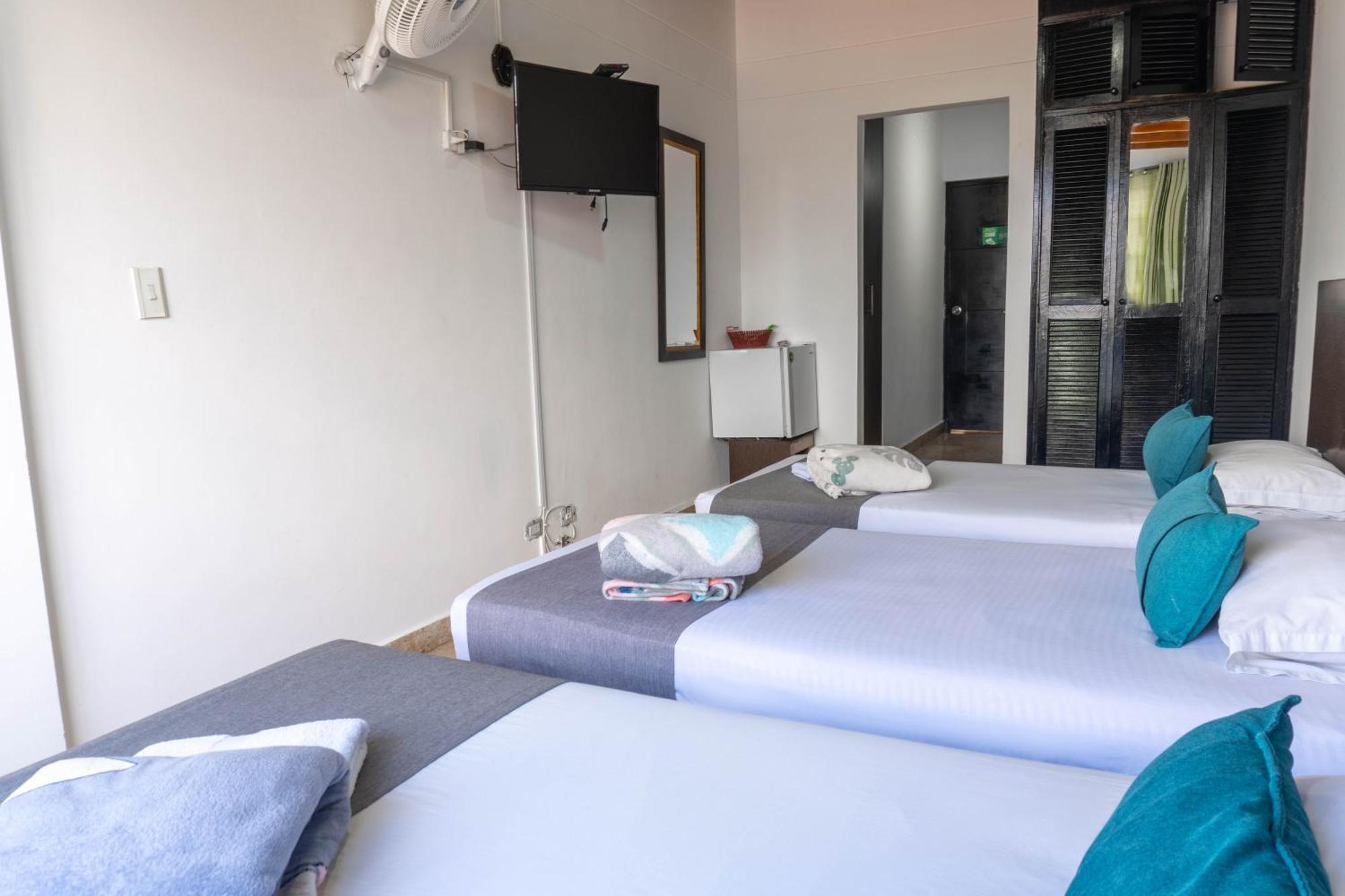 Hotel Ayenda Casa Blanca Laureles 3*