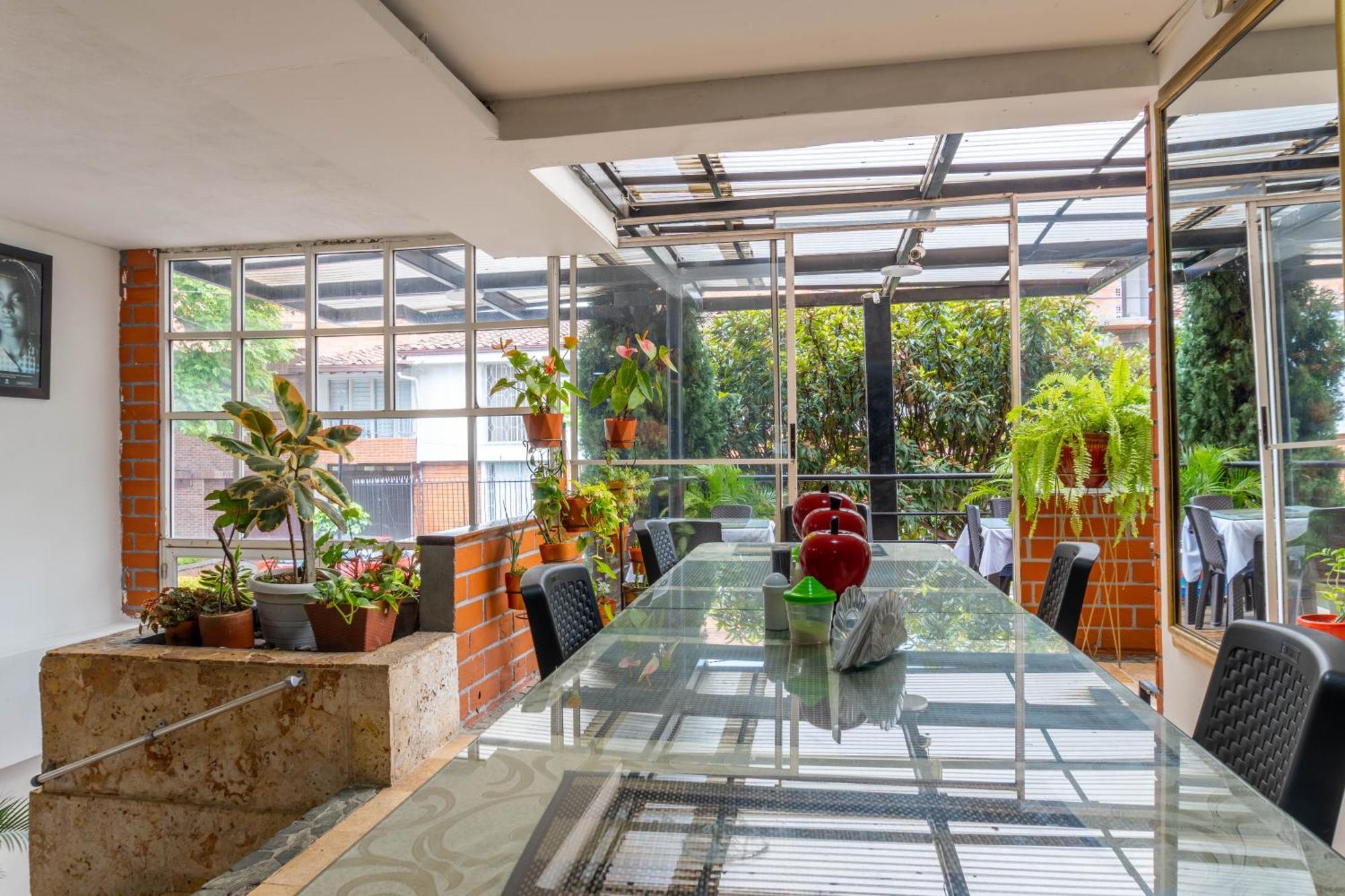Ayenda Casa Blanca Laureles Hotel Medellín