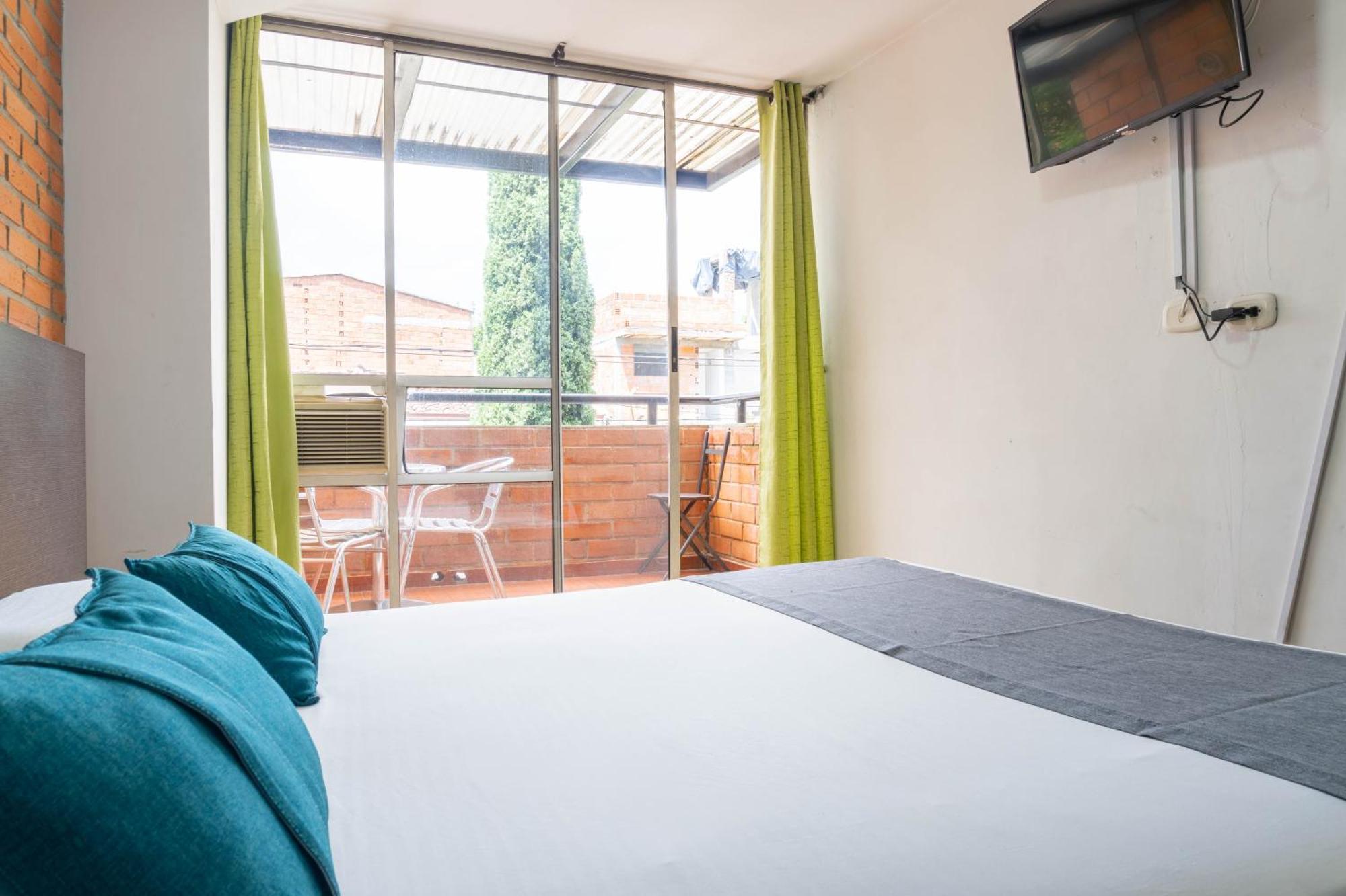 Ayenda Casa Blanca Laureles 3*
