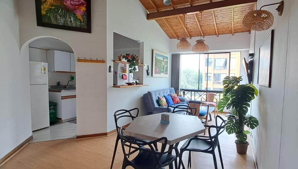Apartamento Comodo En El Poblado *