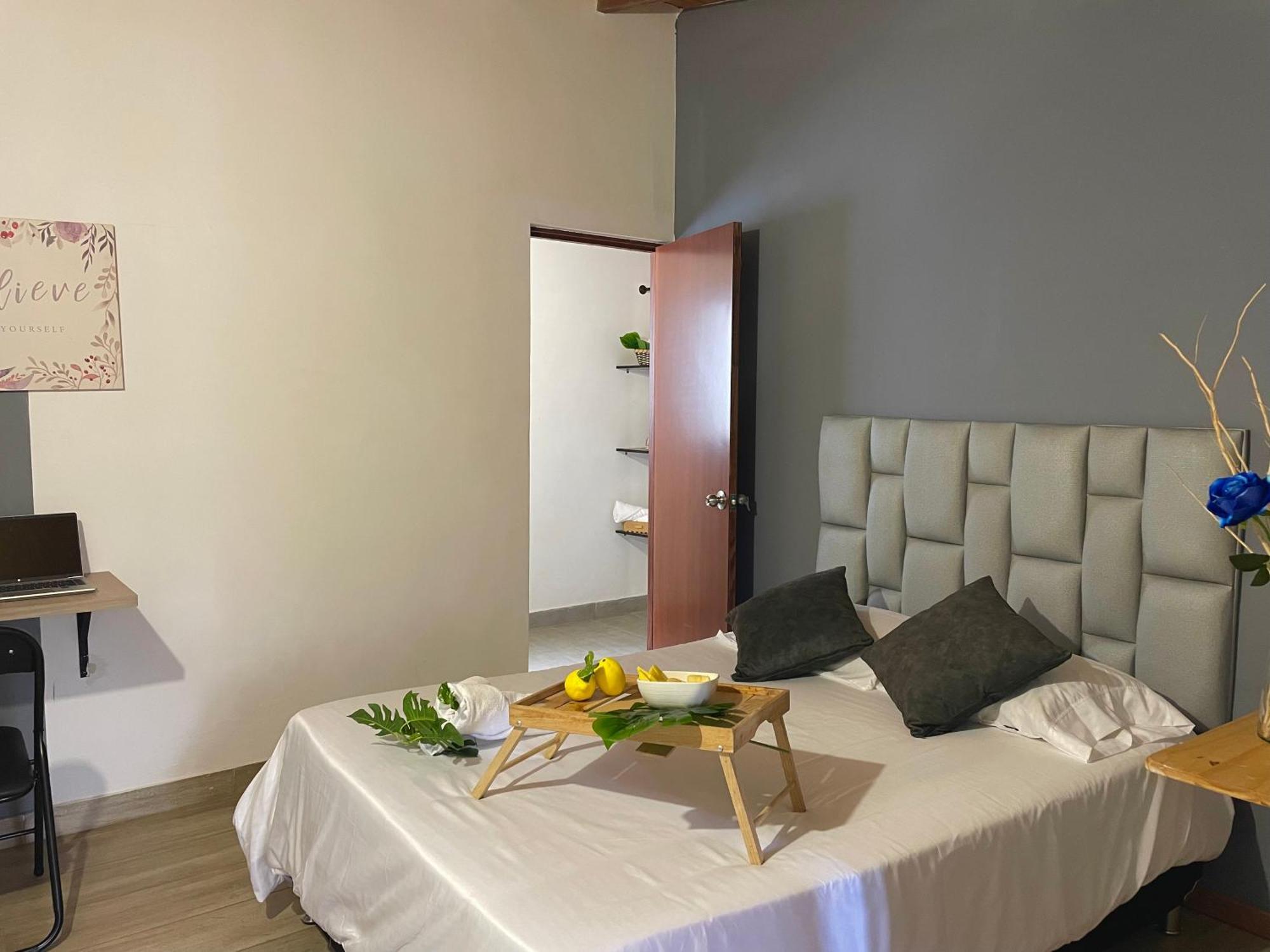 Homer Colors - Tu Hogar En 20 Personas Pensión Medellín