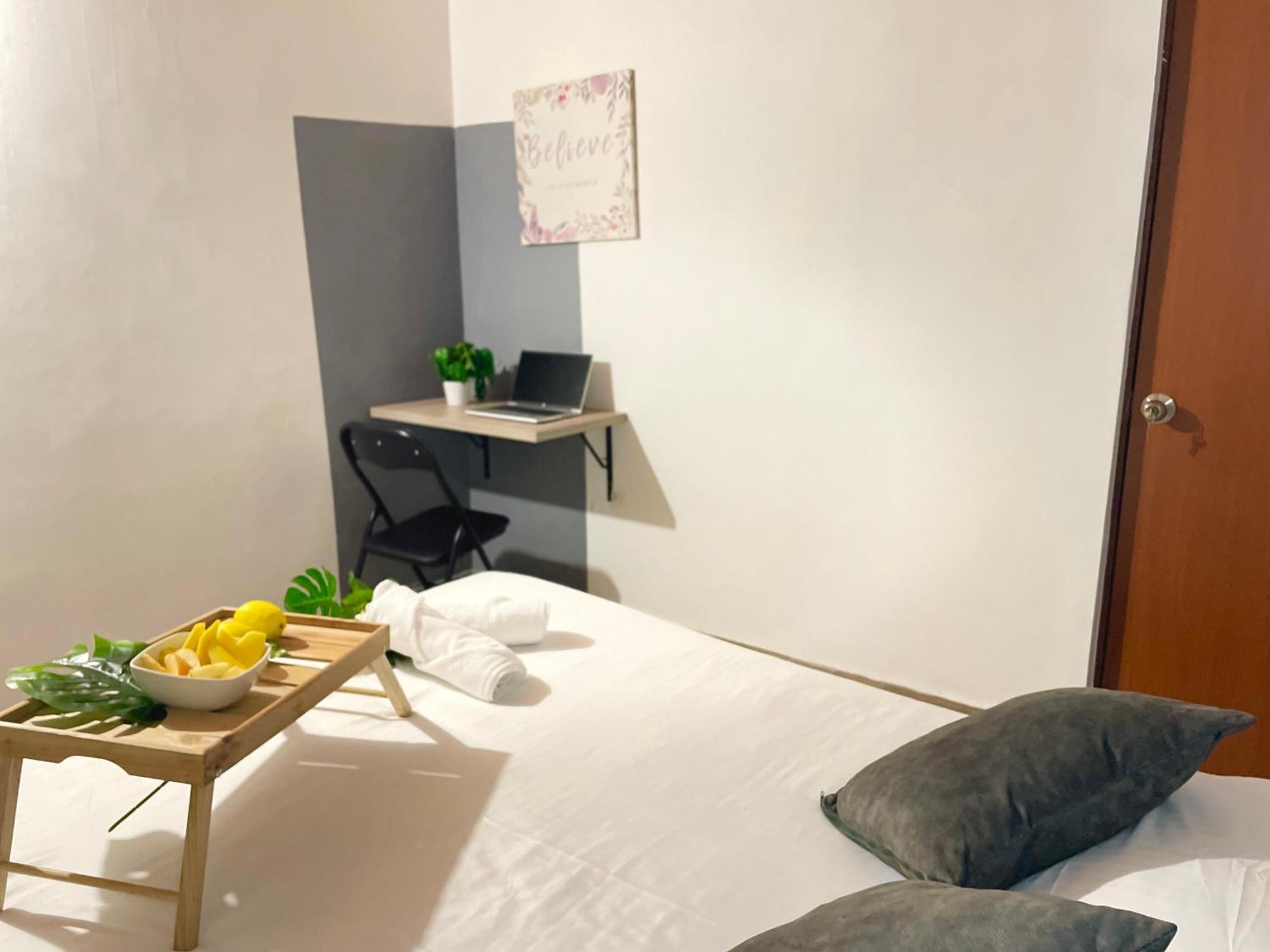 Pensión Homer Colors - Tu Hogar En 20 Personas Medellín