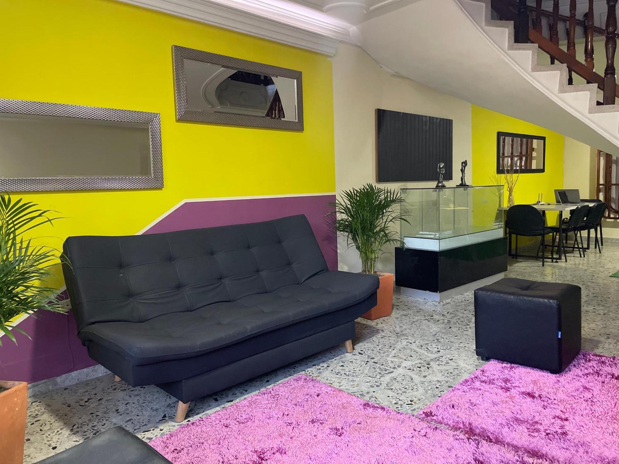 Homer Colors - Tu Hogar En 20 Personas