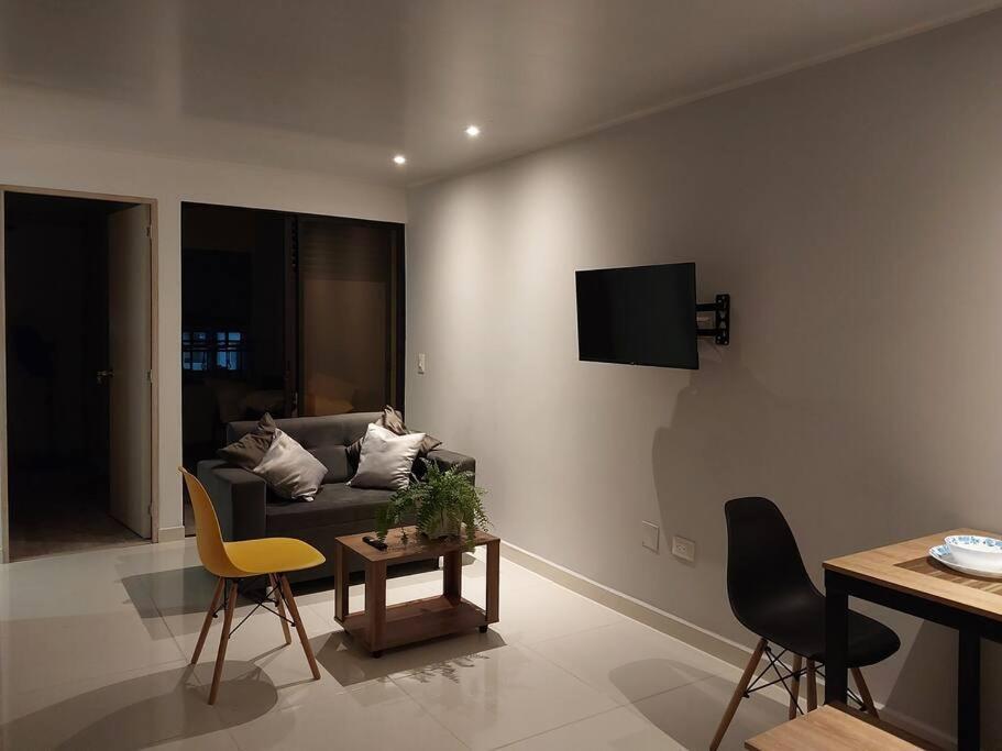 Amplio Y Moderno Apartamento Medellín