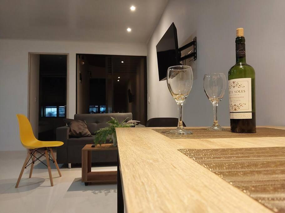 Amplio Y Moderno Apartamento *