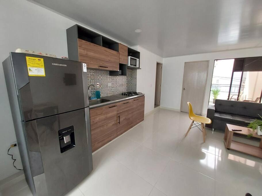Apartamento Amplio Y Moderno Medellín