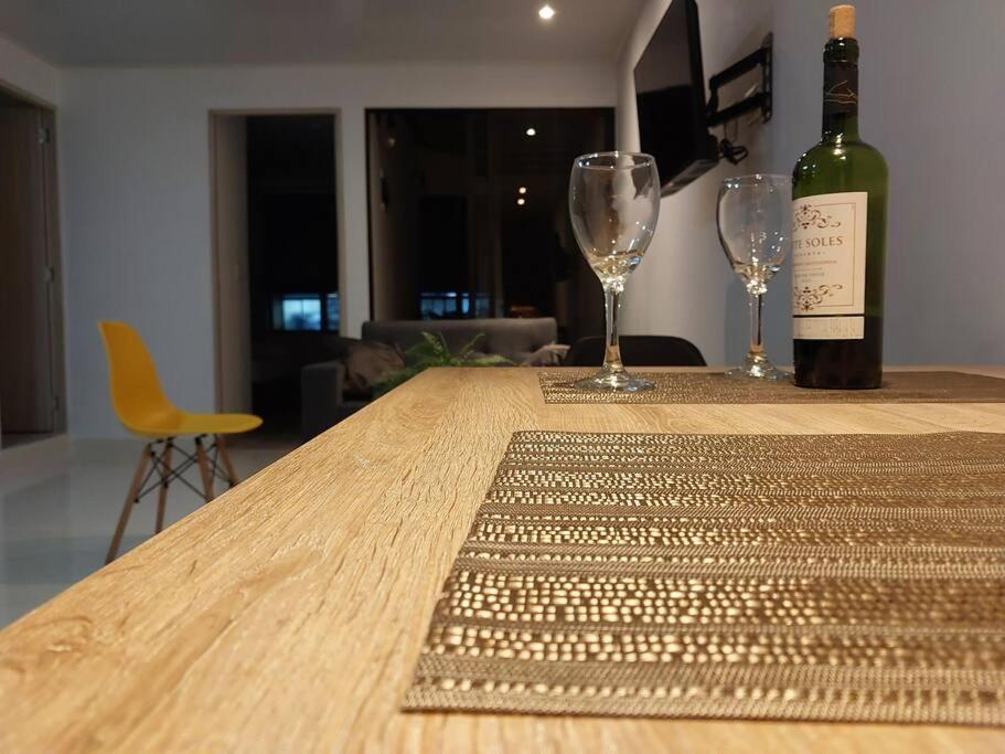 Amplio Y Moderno Apartamento *