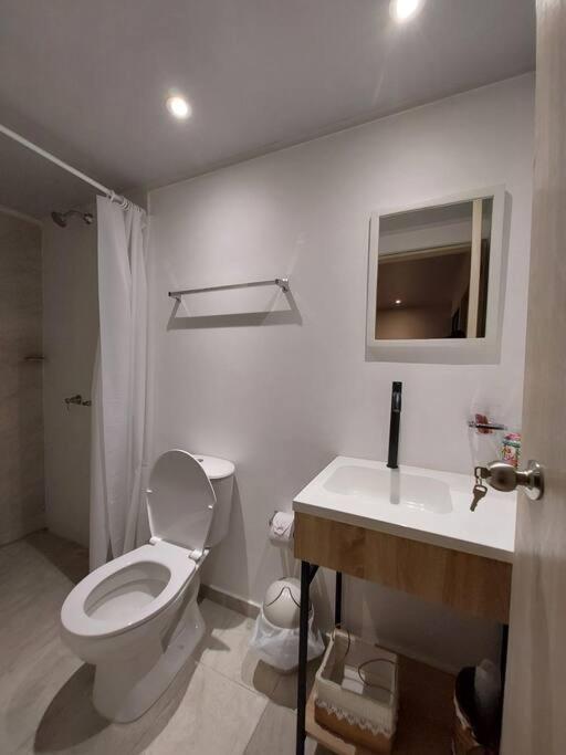 Apartamento Amplio Y Moderno Medellín