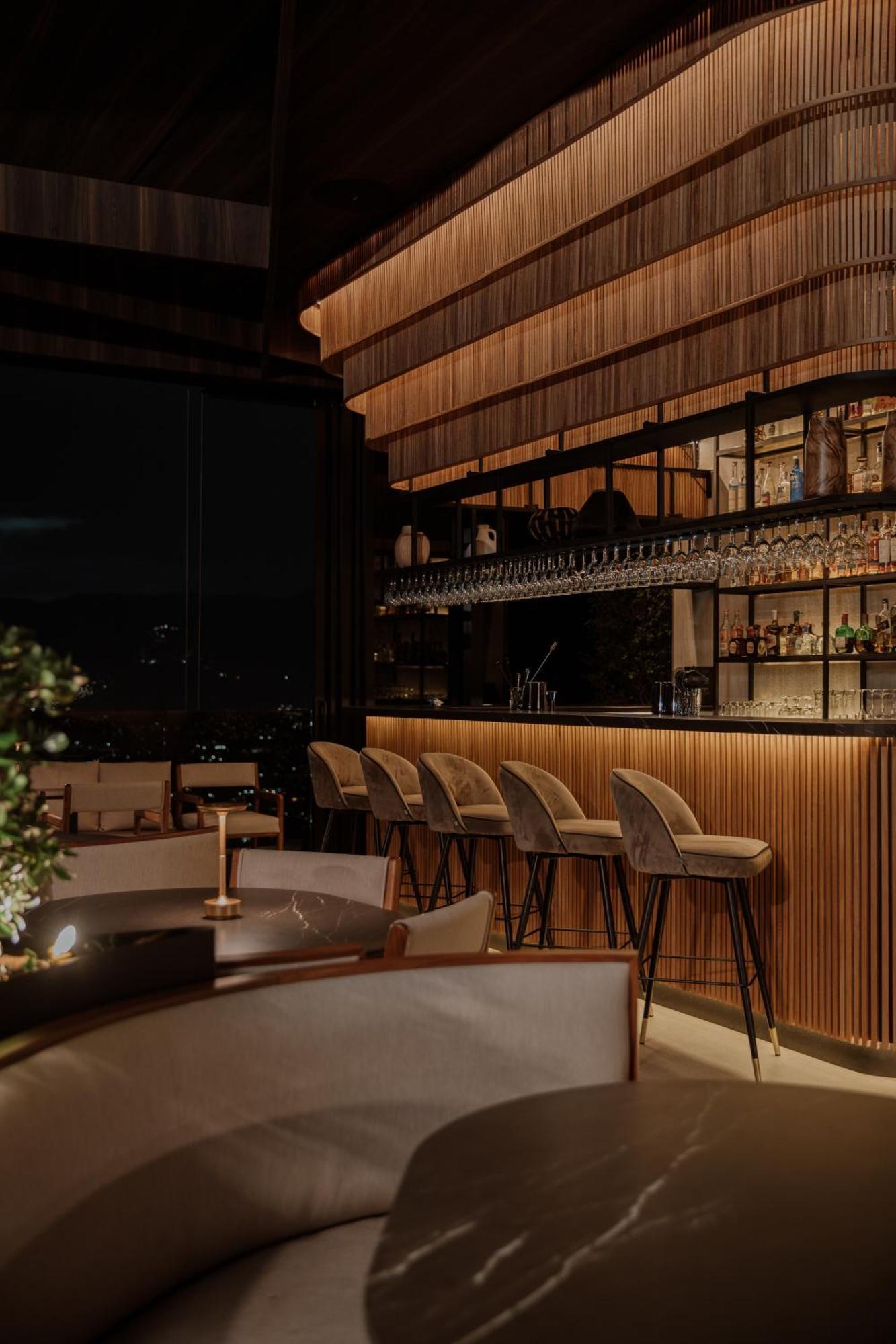 Binn Hotel
