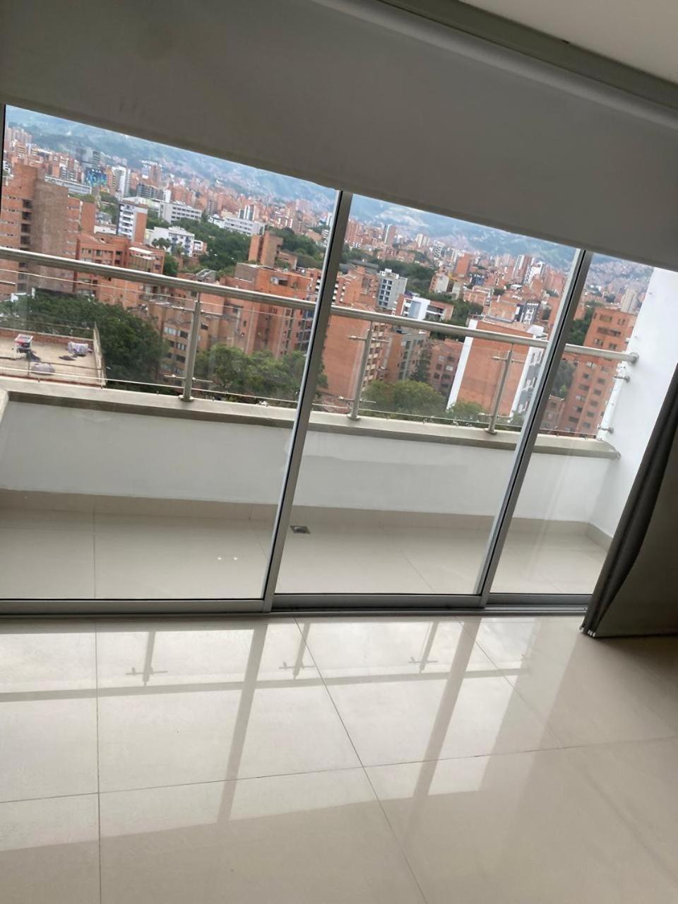 Hermoso Y Nuevo Apartamento En Conquistadores 1601