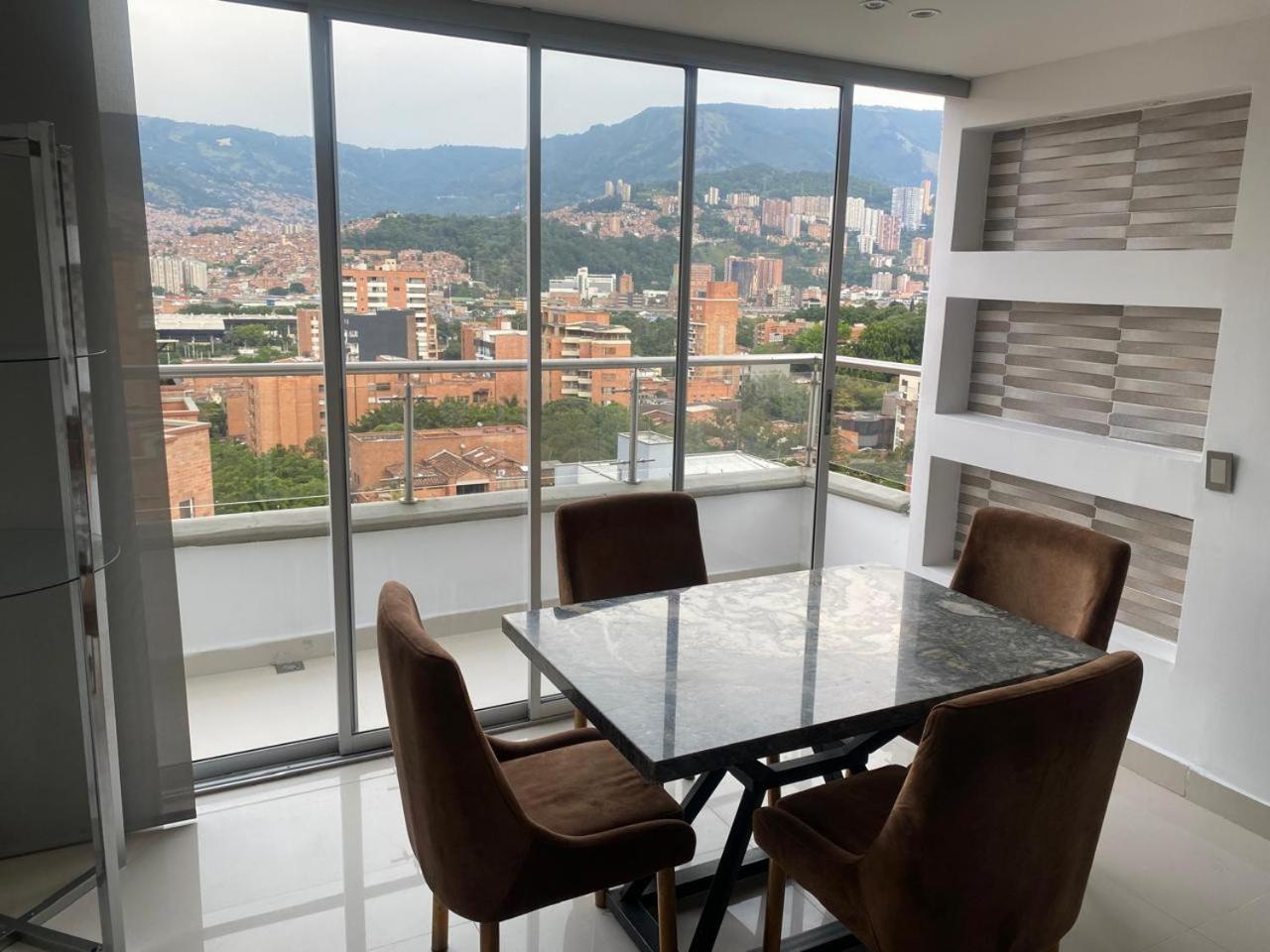 Hermoso Y Nuevo Apartamento En Conquistadores 1601 Apartamento