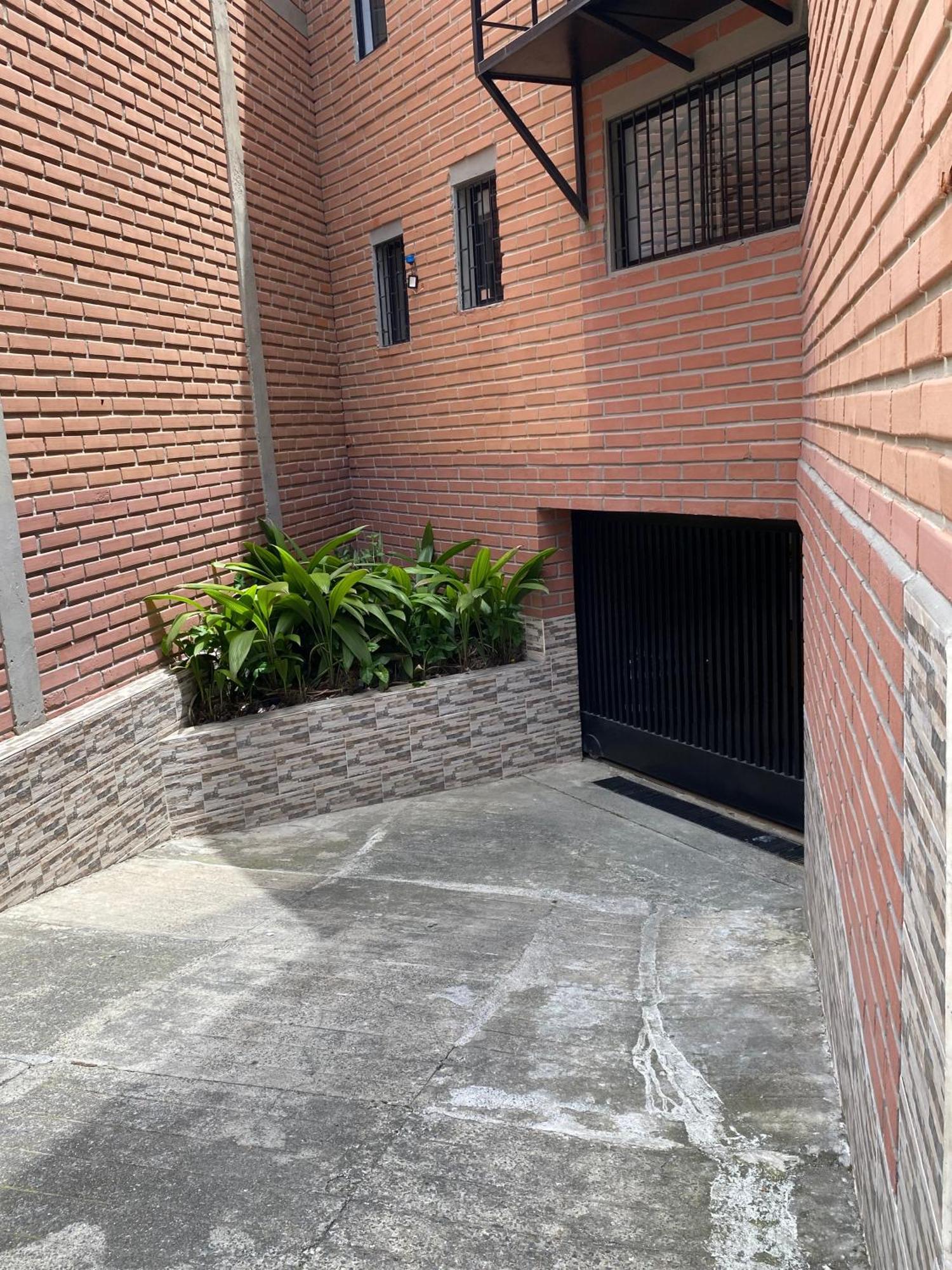 Loft & Parking El Poblado Closest To 102 Apartamento