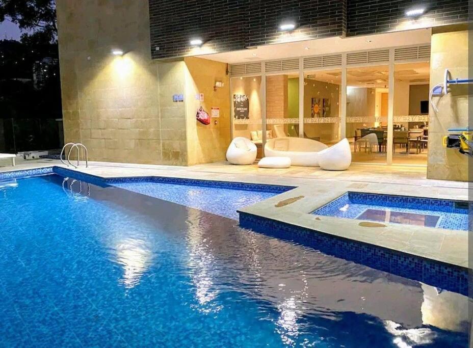 Urban Luxurious In The Poblado Apartamento *