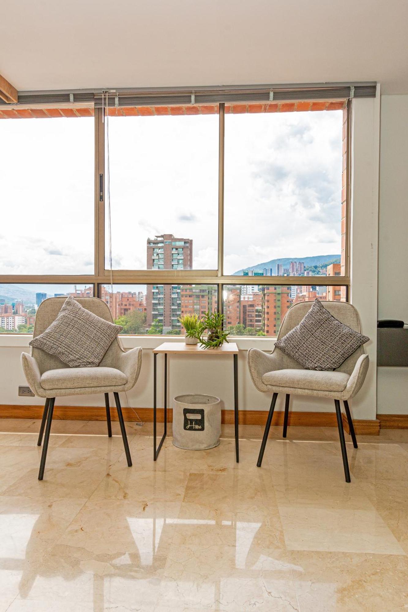 Alcazar De Oviedo By Host Sas *