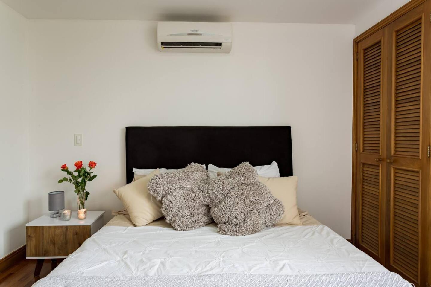 Alcazar De Oviedo By Host Sas Apartamento