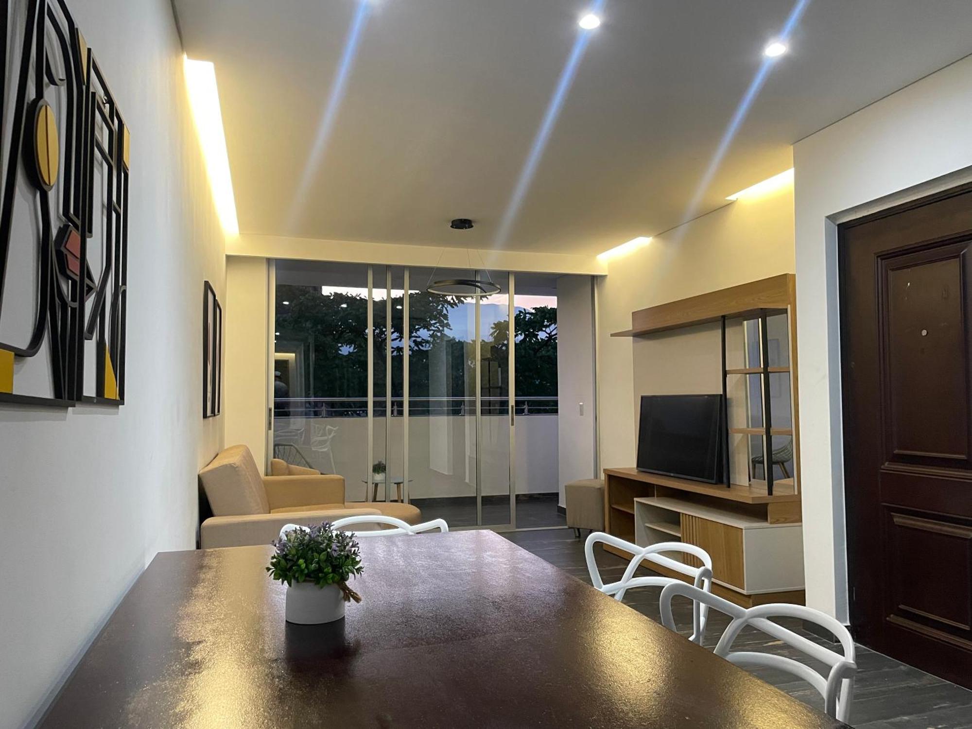 Plazetto Laurles Bonito De 3 Alcobas Parquedero Apartamento Medellín