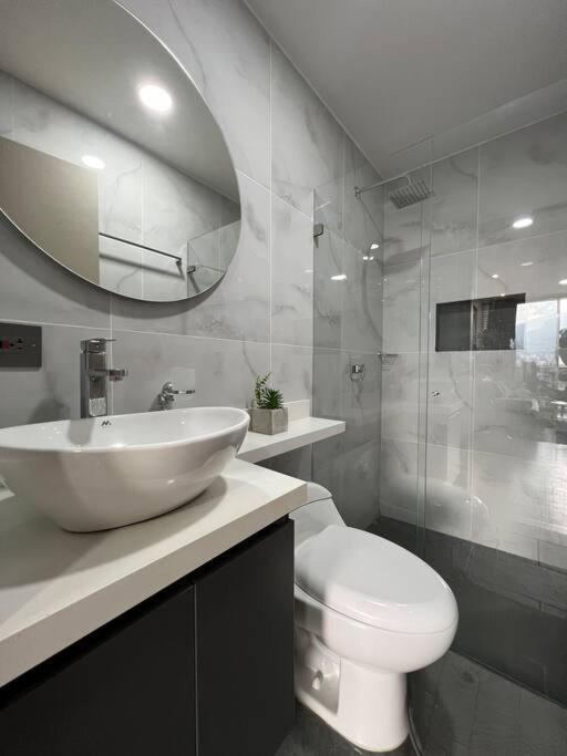 Apartamento Loft Confort In Torre Zurich 901 Medellín