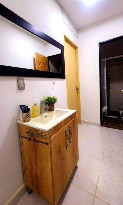 Rentalsop An02 En Laureles, A Min Del Estadio, Cerca A Estacion Del Metro Apartamento
