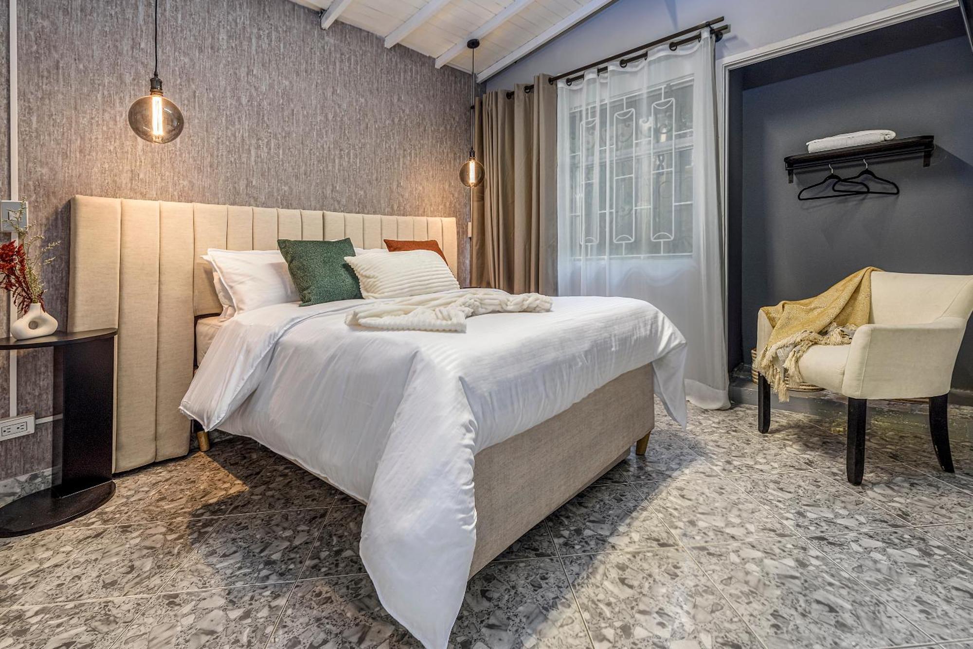 Hola Hotel Medellín