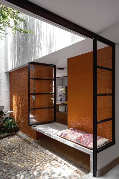 Colonial In Laureles, Unique&special House *