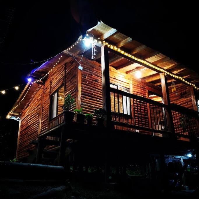 Chalet Canela Santa Elena - *