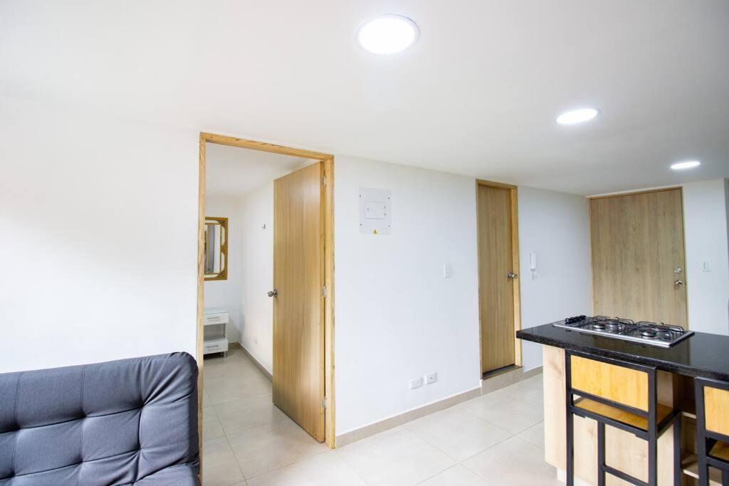 Apartamento Estudio De Lujo Cerca Al Estadio Atanasio Girardot 201
