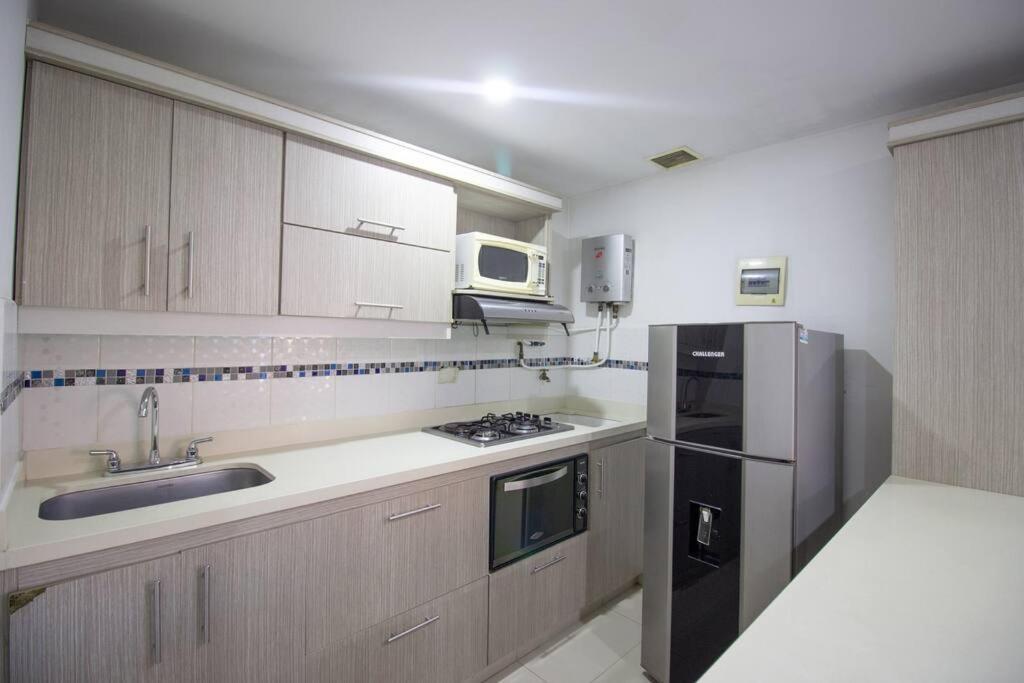 Avenida El Poblado Con Garage Y Lavanderia 506 Apartamento Medellín