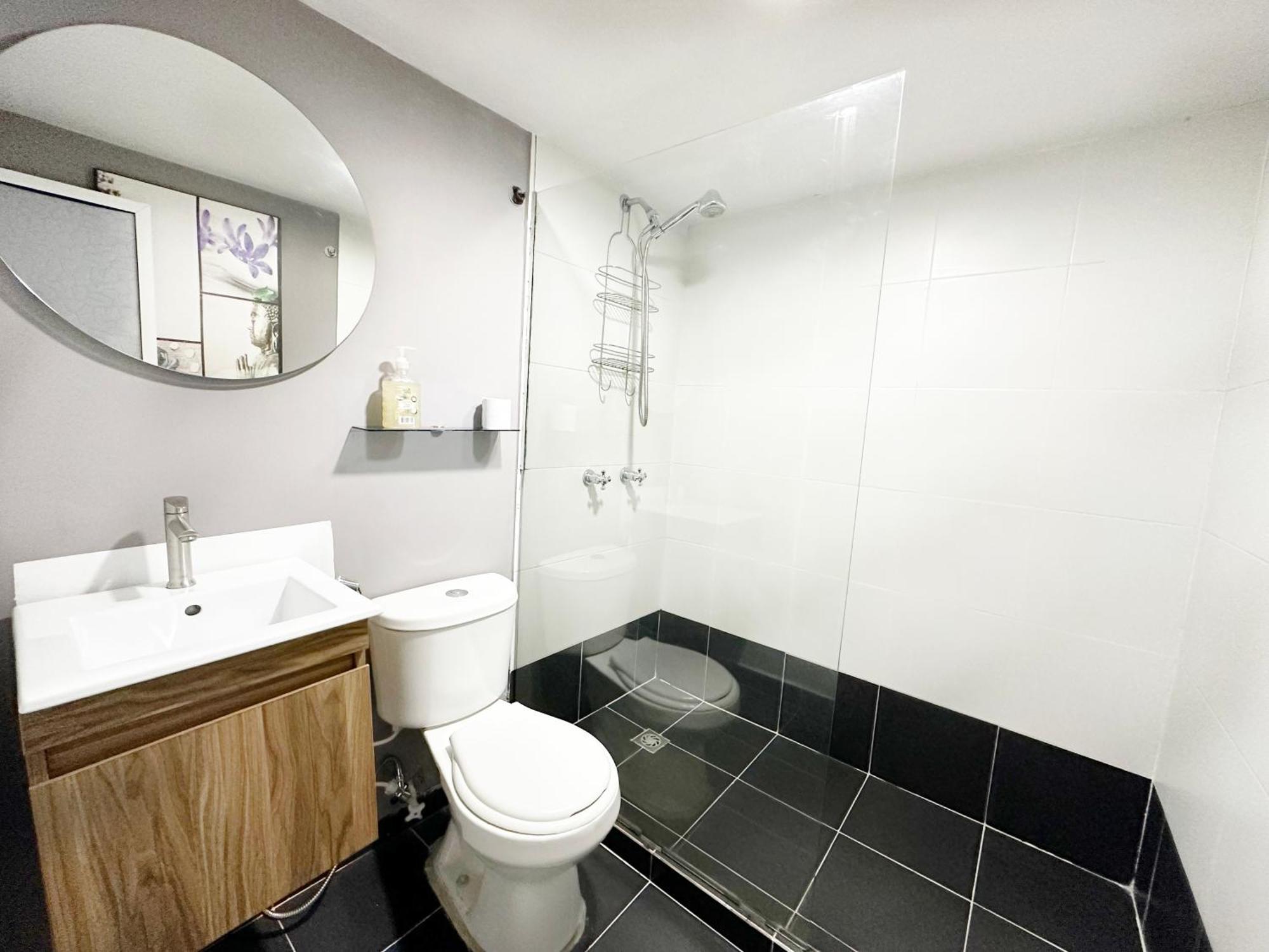 11 Bedroom-2 Floors Jacuzzi & Rooftop Pool At Poblado Apartamento