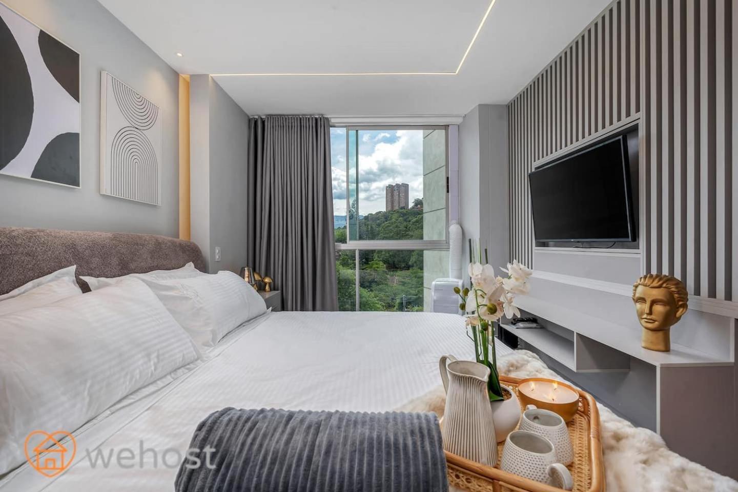 Amazing Luxury 1 Bedroom Gym & Pool Provenza 704