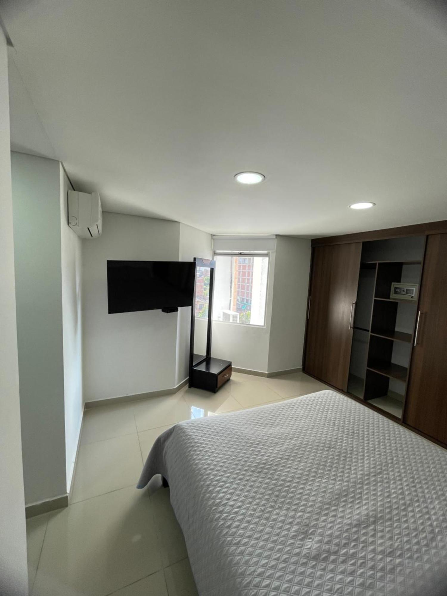 Ivanna Jumar Apartahotel *