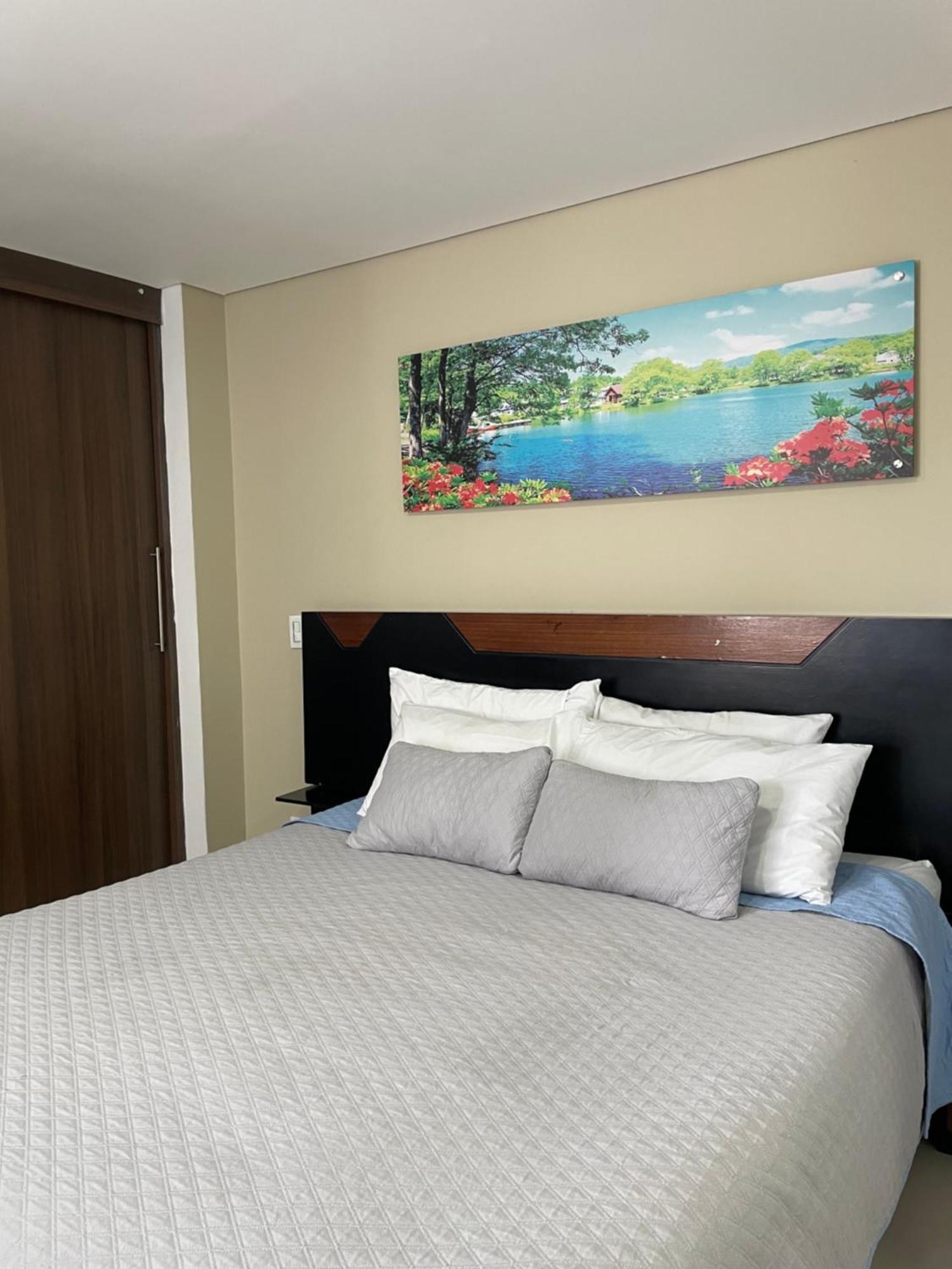 Ivanna Jumar Apartahotel Medellín