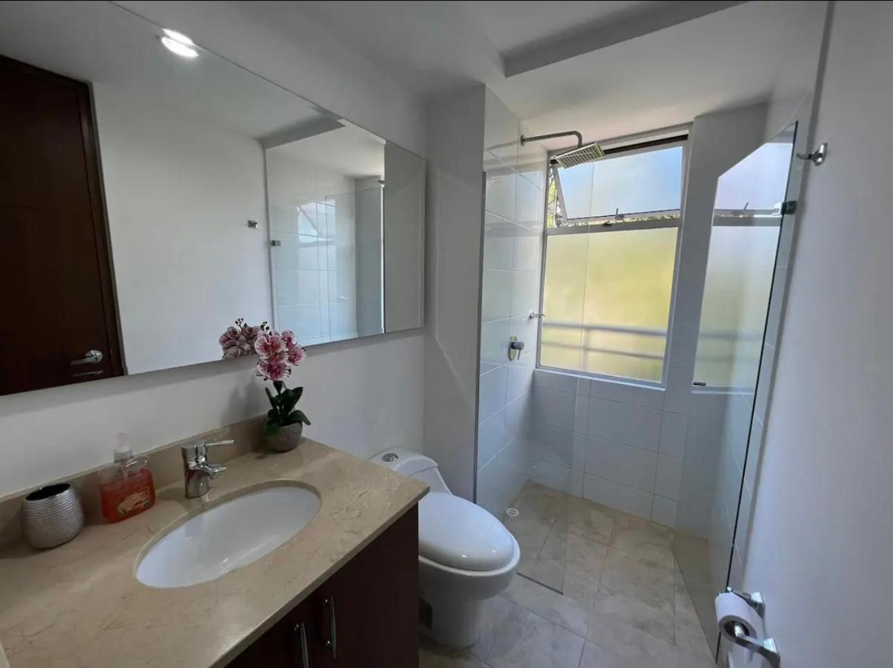 Apartamento El Poblado: Elegancia Y Confort