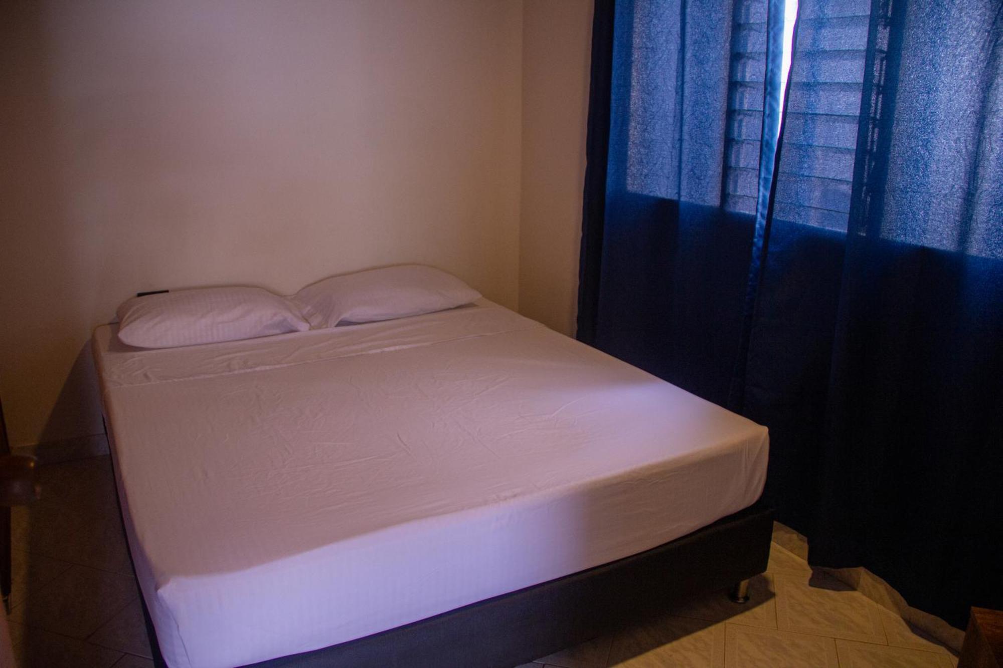 Hostel La Familia - Manila