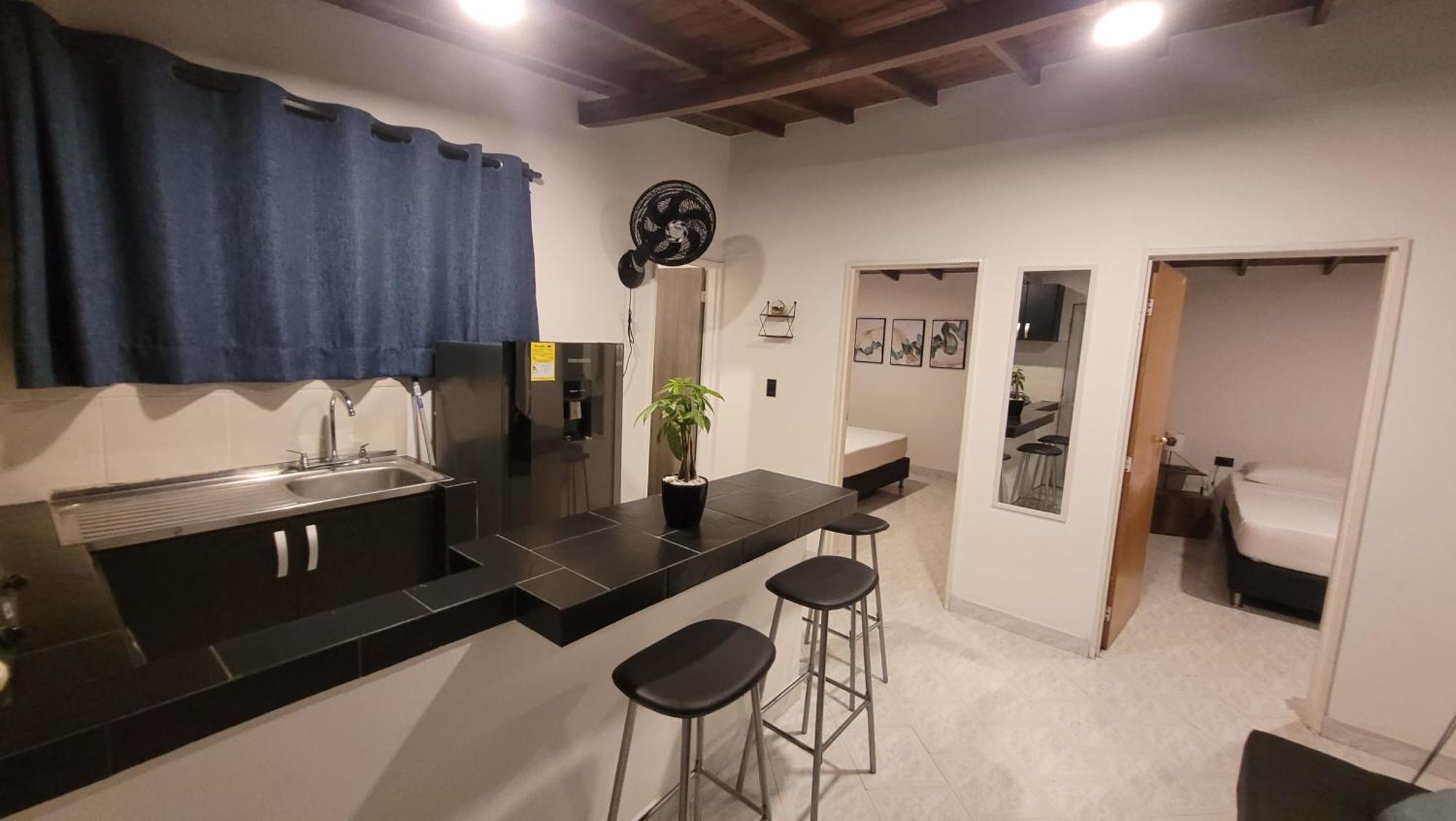 Hostel La Familia - Manila Medellin