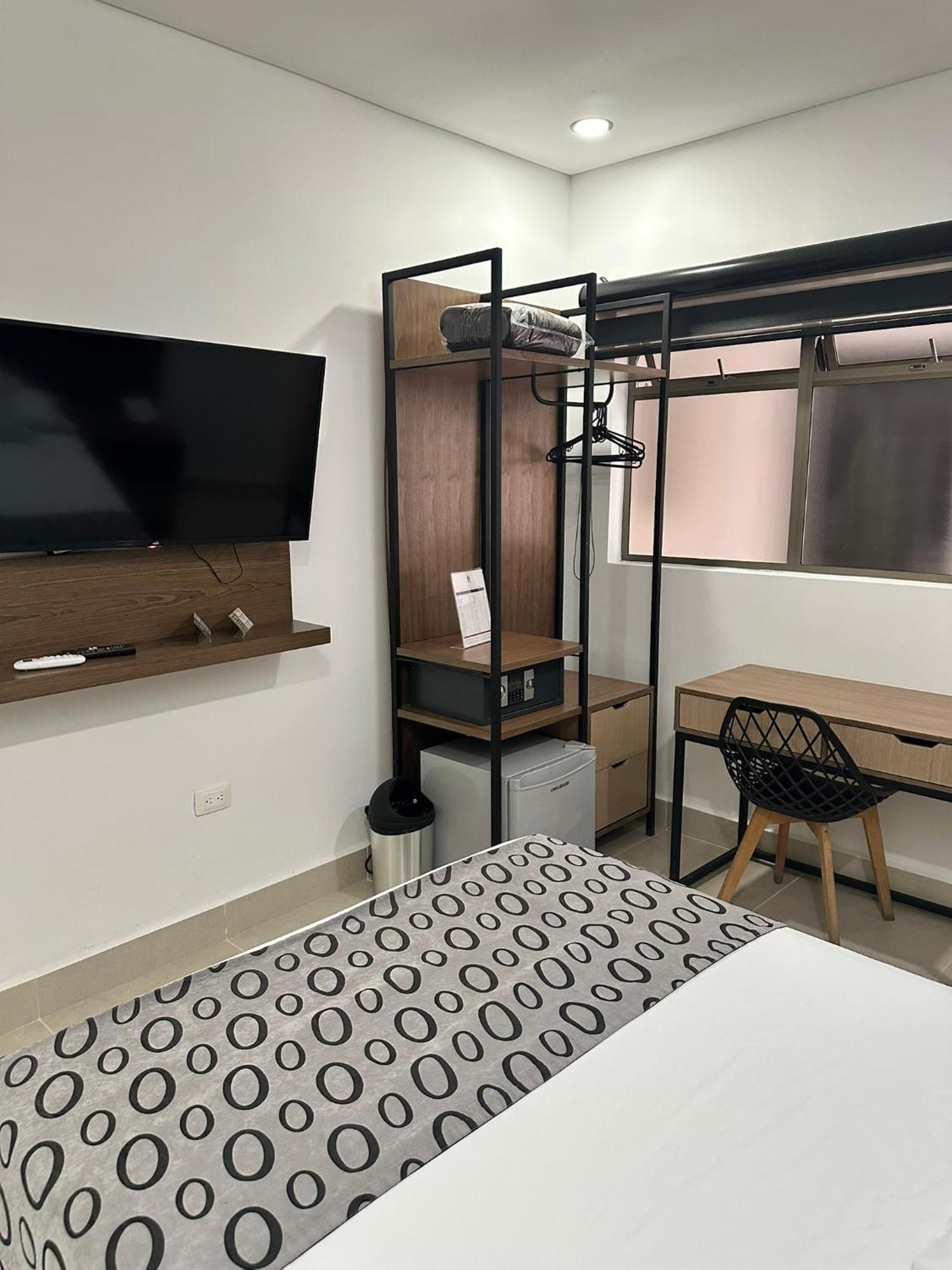 Merlott Lleras Hotel 3*