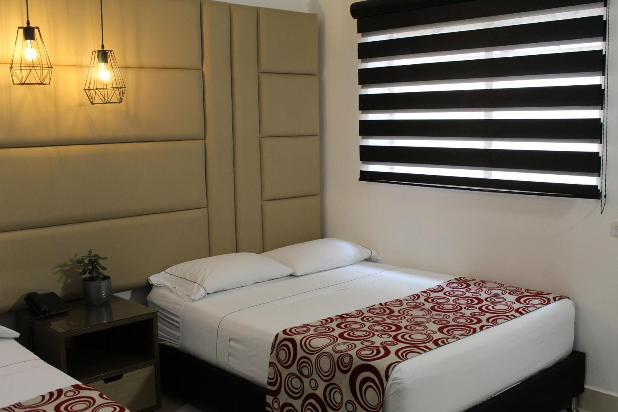 Merlott Lleras Hotel