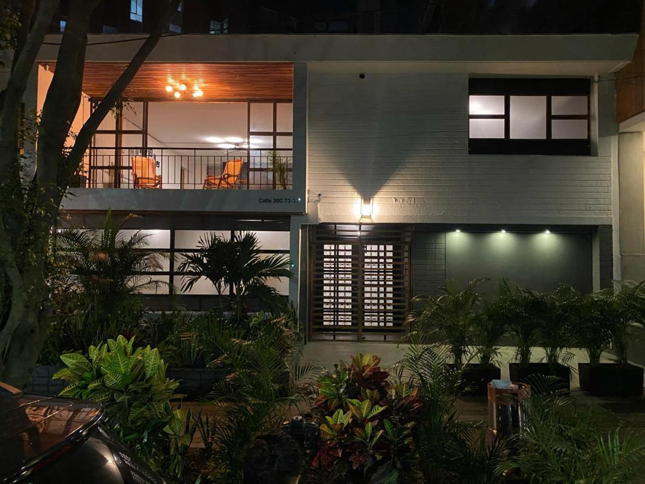 Pensión Casa Mosaiko Primer Parque Laureles Medellín