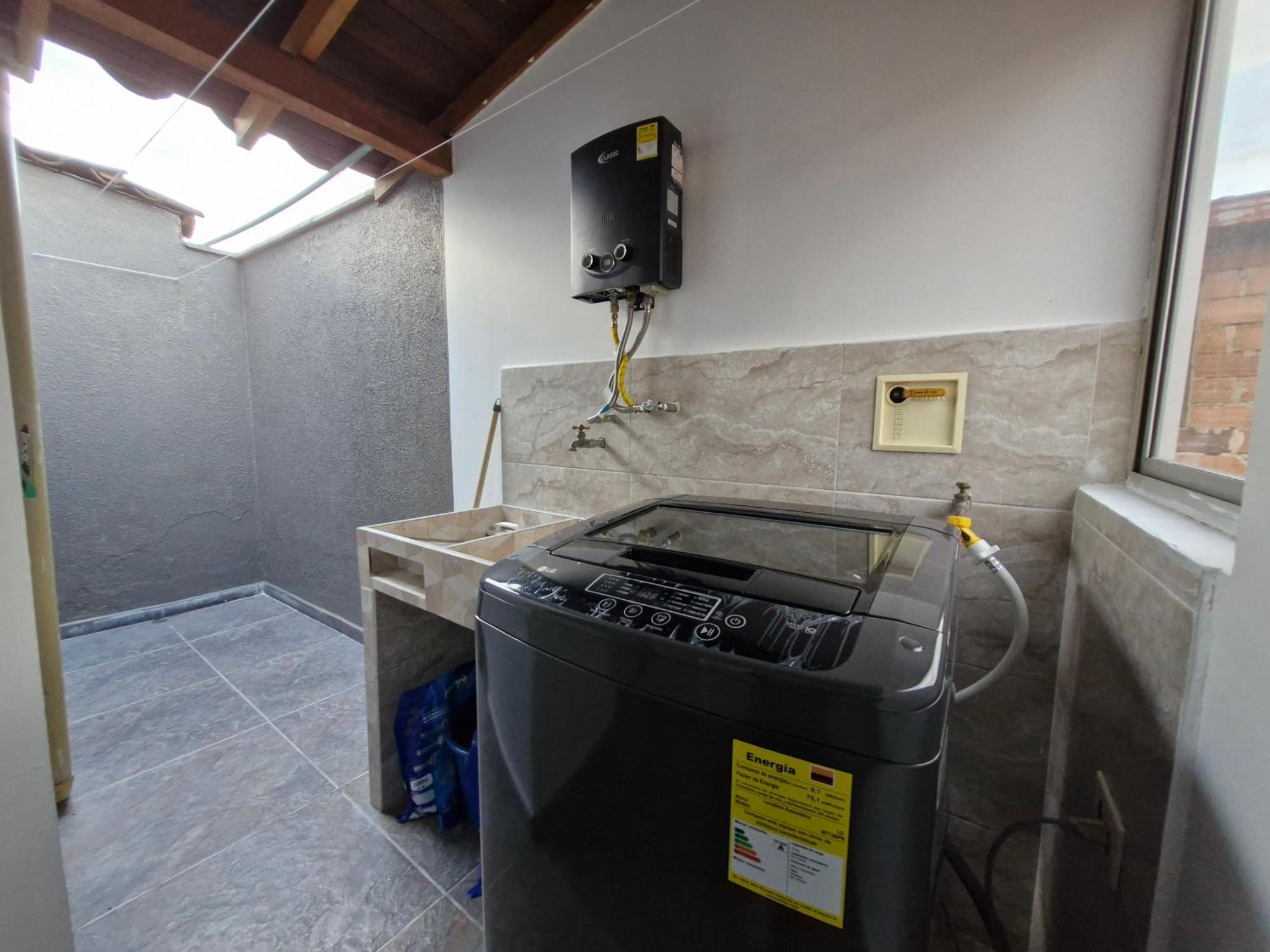 302 Completo En Apartamento Medellín