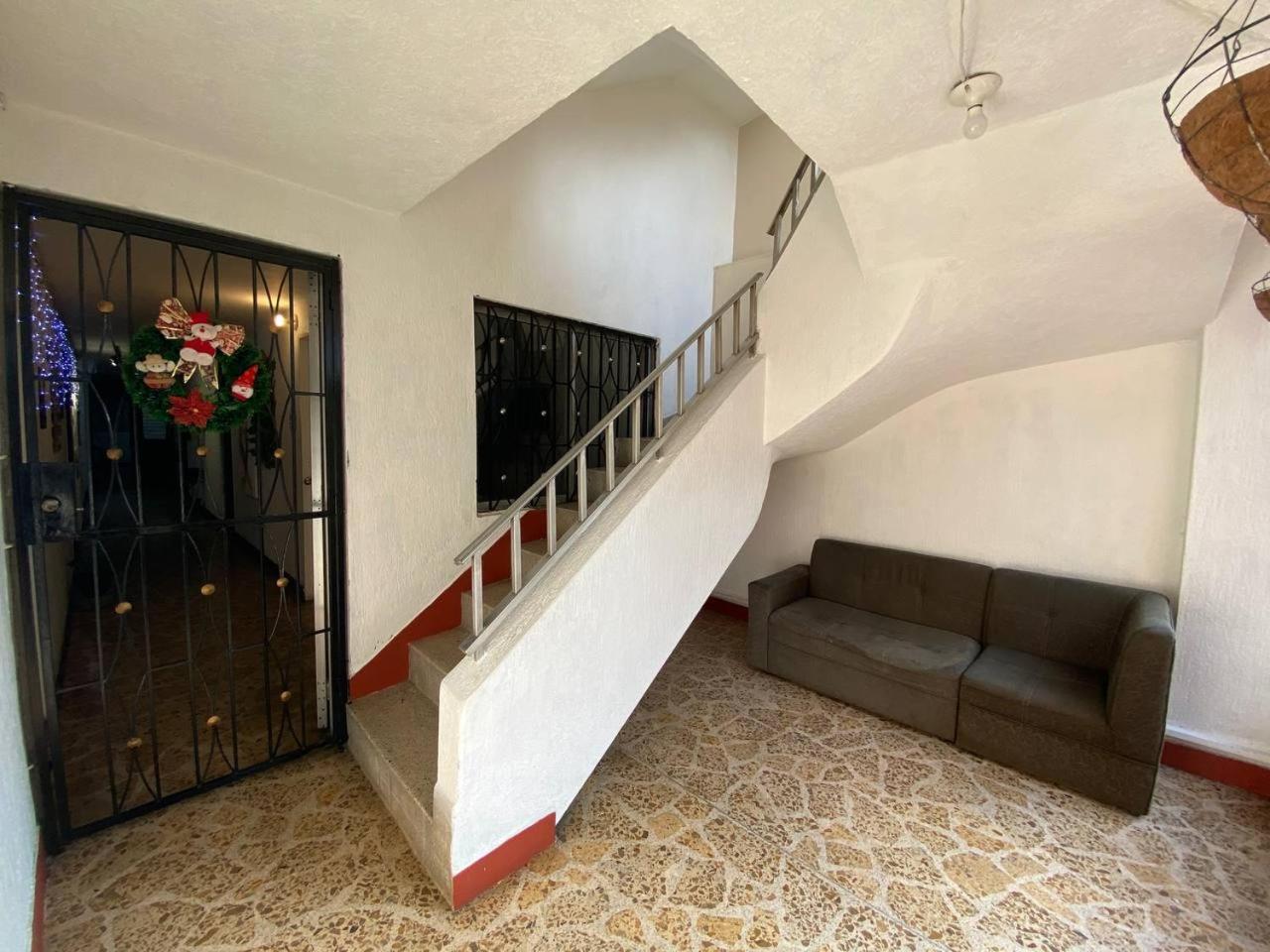 Pensión Casa Prado In Medellín