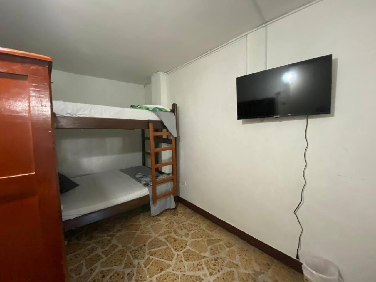 Pensión Casa Prado In Medellín