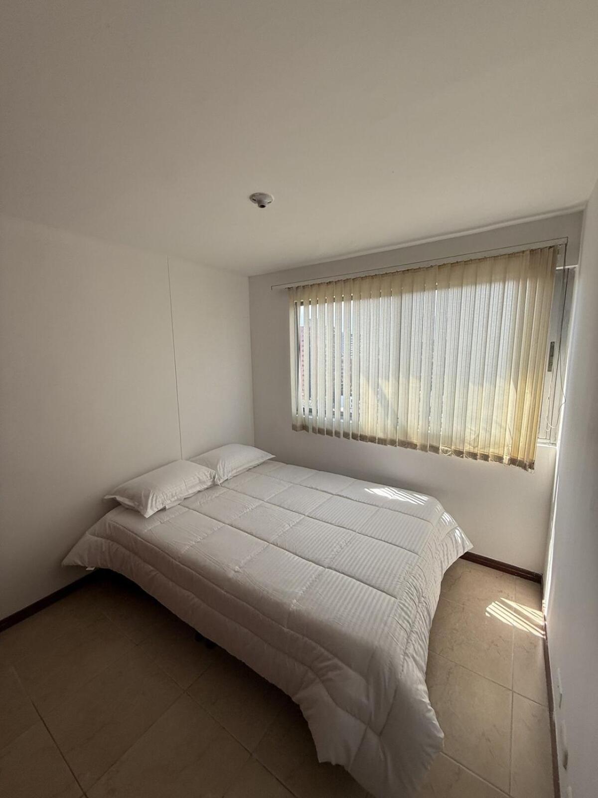 Apartamento In Poblado 17th Floor W Pool Medellín