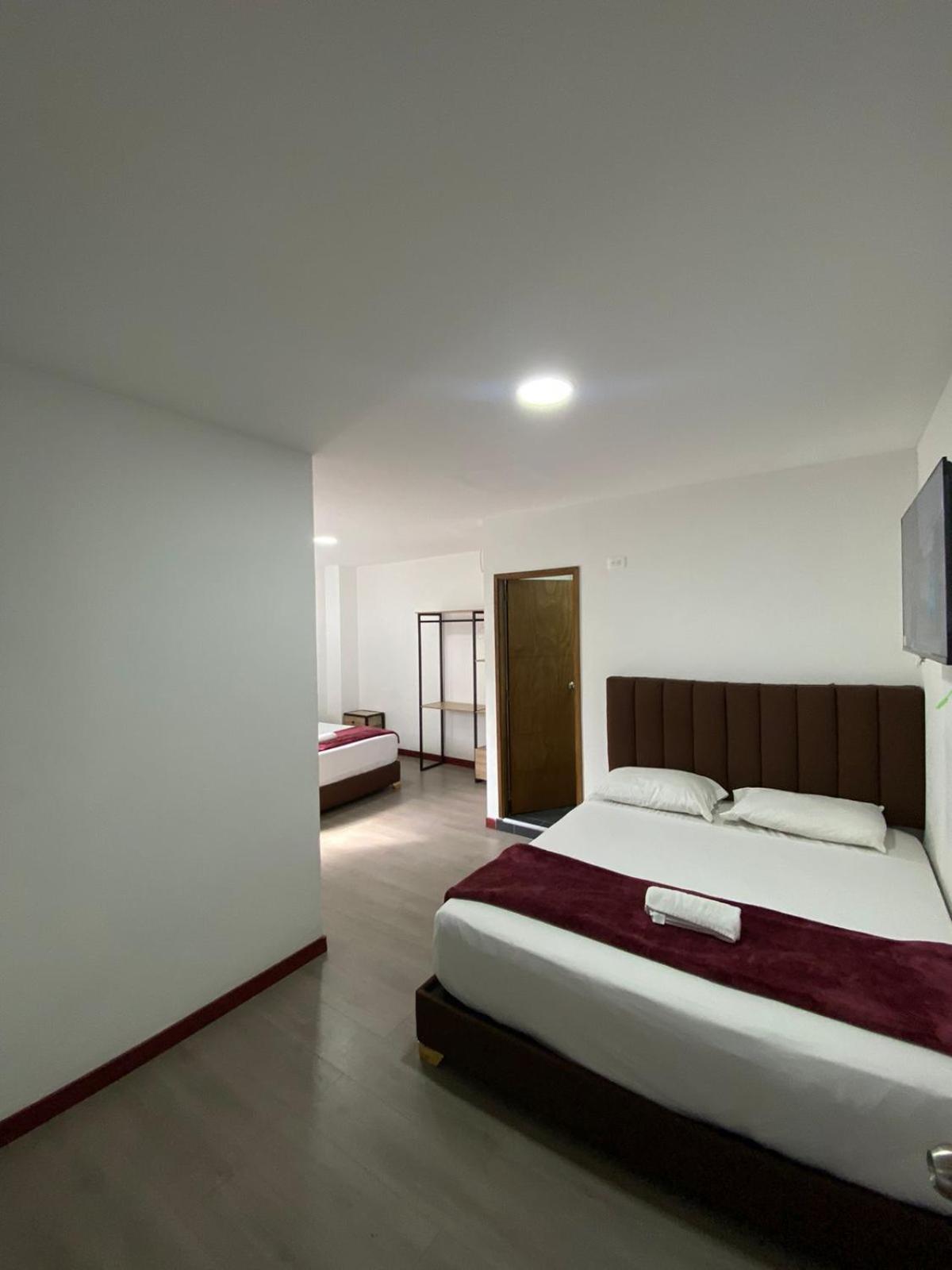 Hotel Gallery By 70 4*